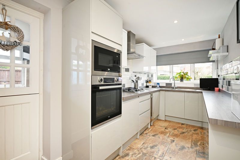 Property photo 2 of 29 Kitchen