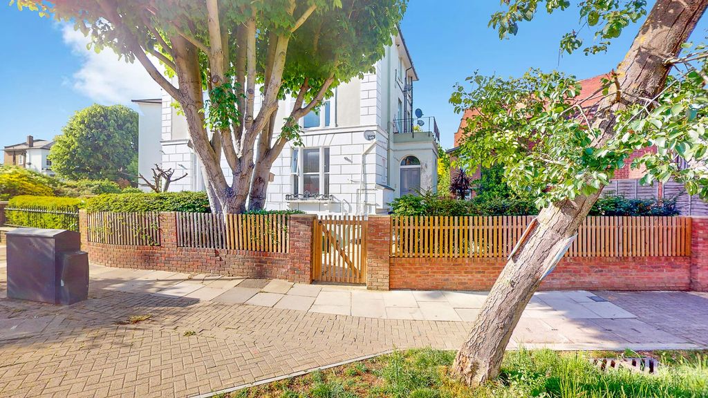 Property photo 1 of 6