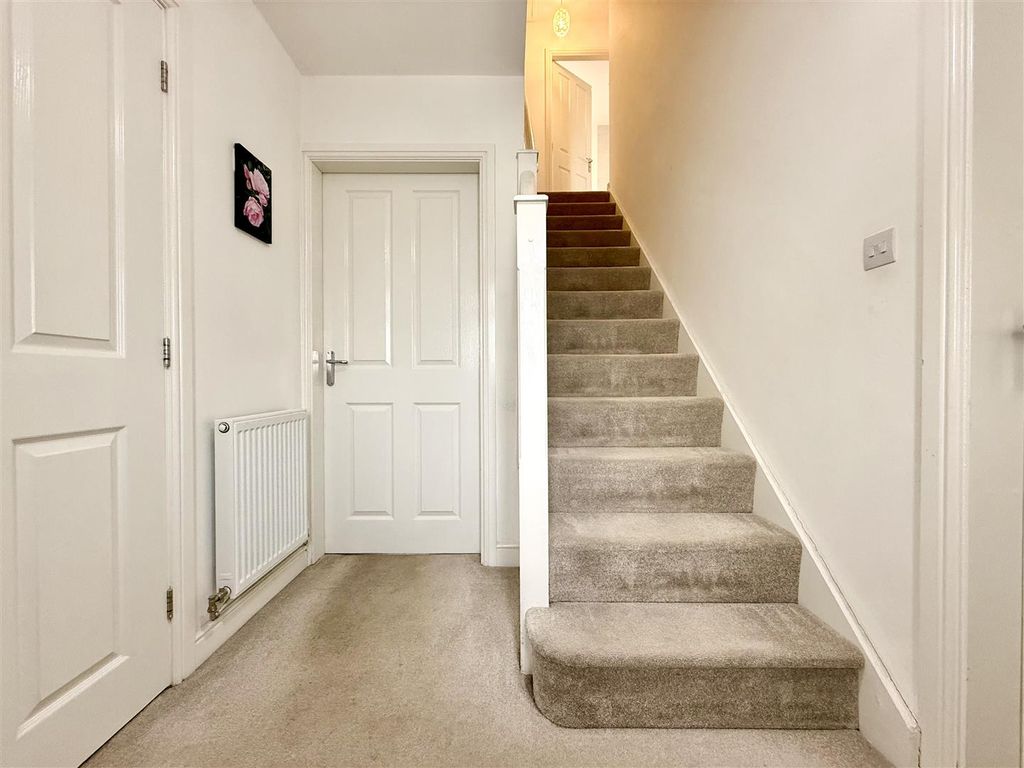 Property photo 2 of 29 2