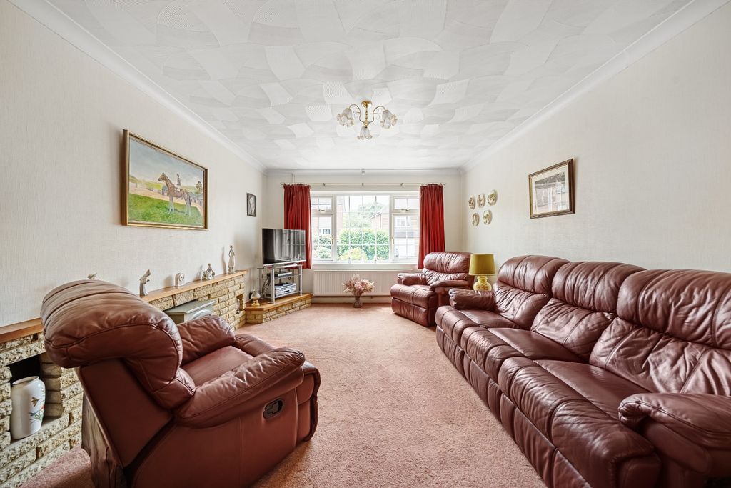 Property photo 2 of 20 4129832