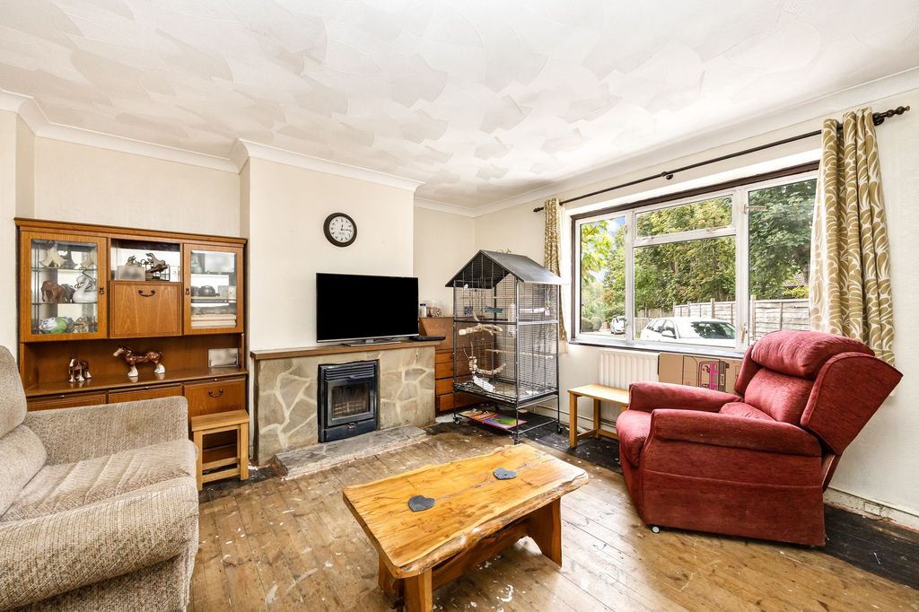 Property photo 2 of 24