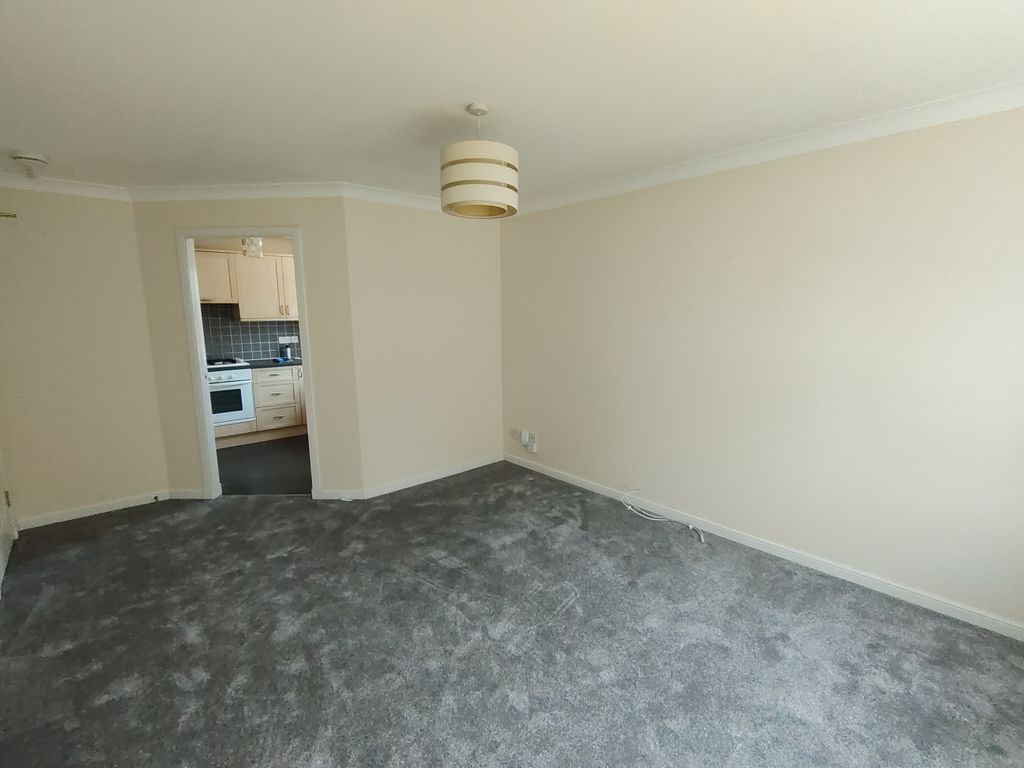 Property photo 3 of 11 Img_20260715_140000