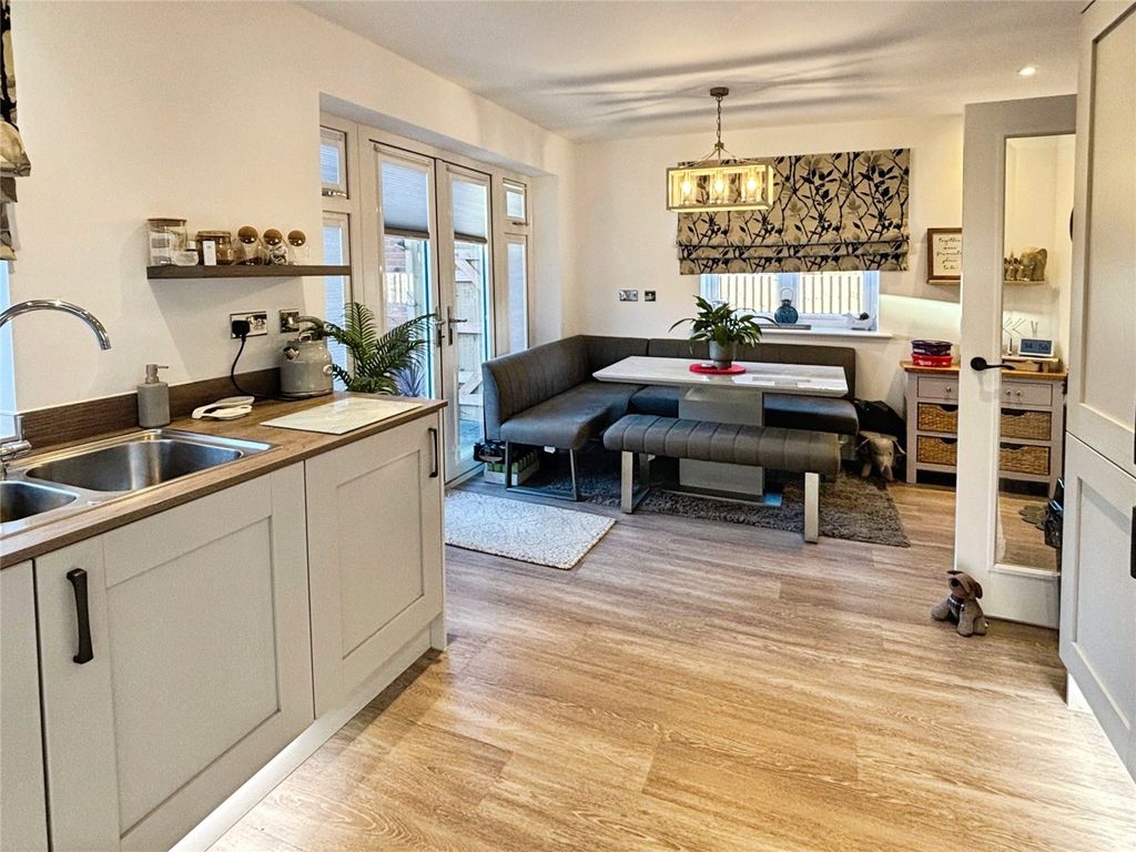 Property photo 2 of 25 Picture