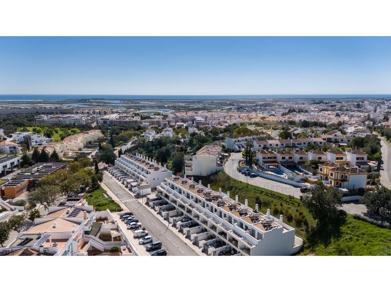 Property photo 1 of 64