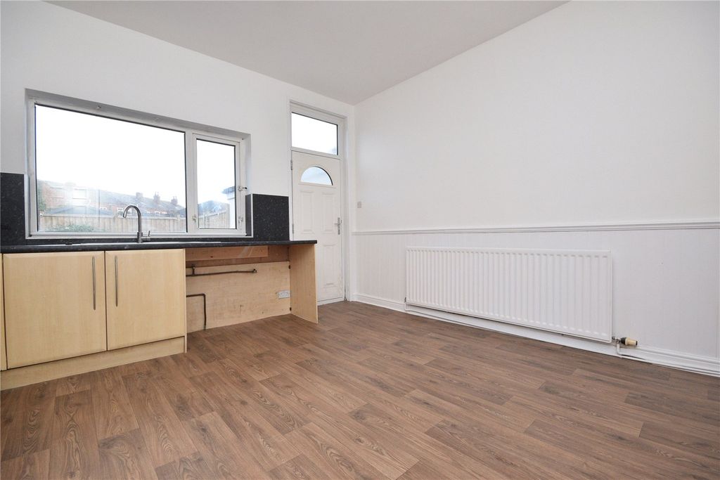 Property photo 3 of 9 Picture No. 18