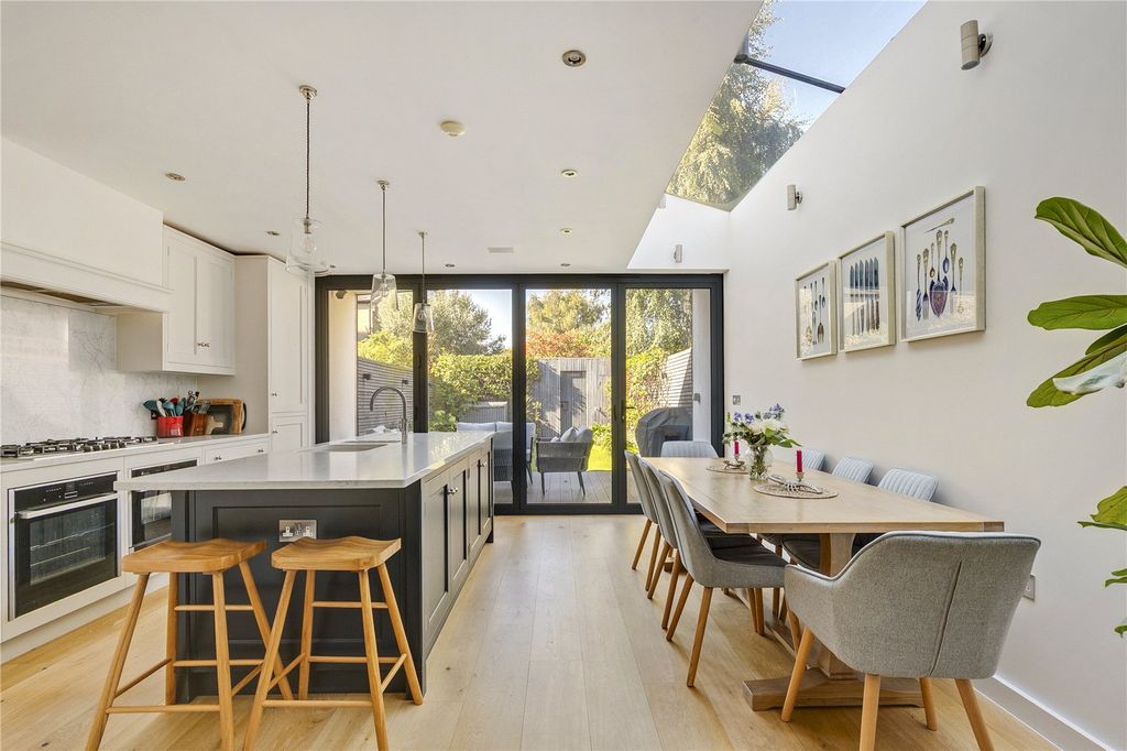 Property photo 2 of 23 Picture No. 50