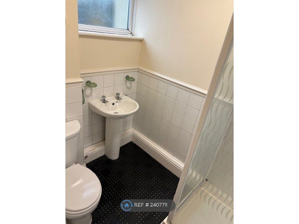 Property photo 3 of 3