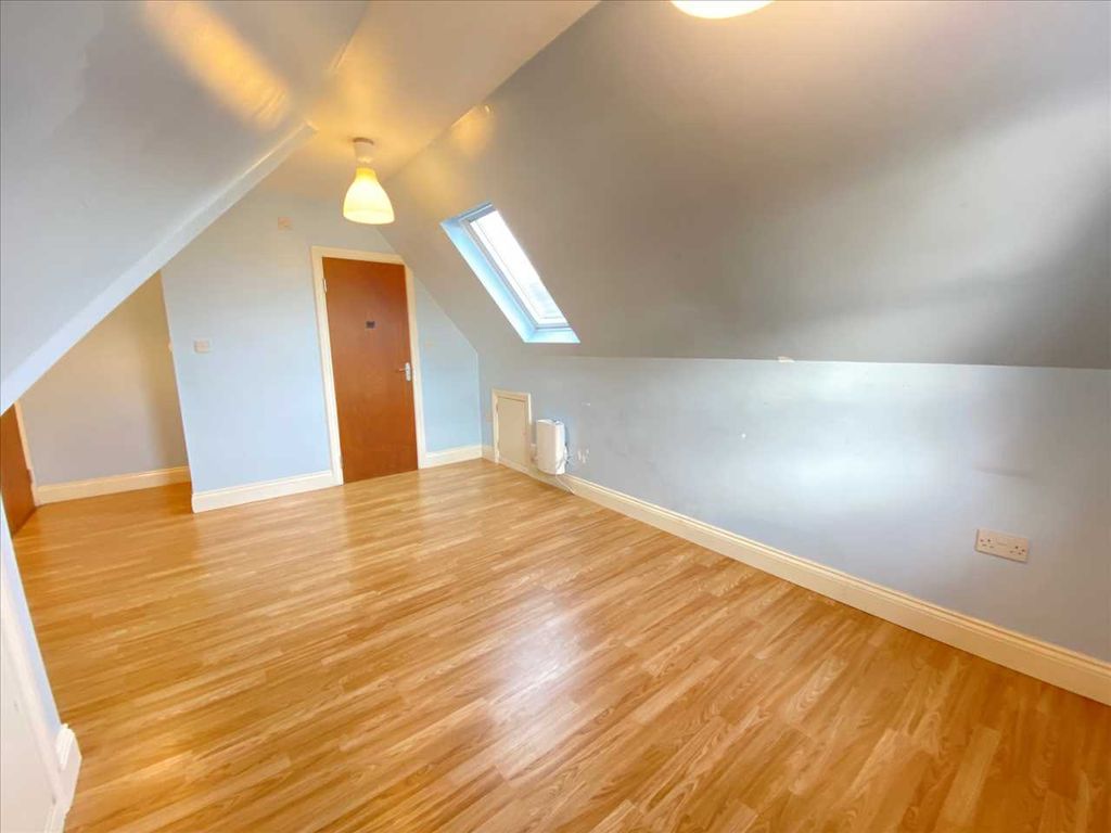 Property photo 1 of 11 Main Picture