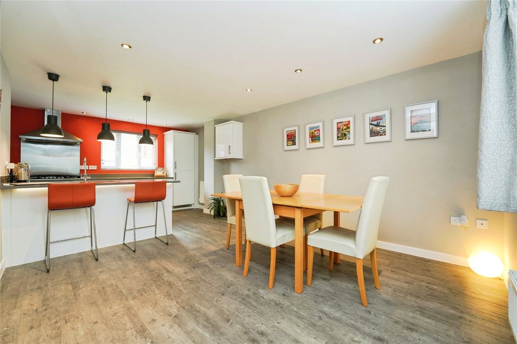 Property photo 3 of 17 Picture No. 05
