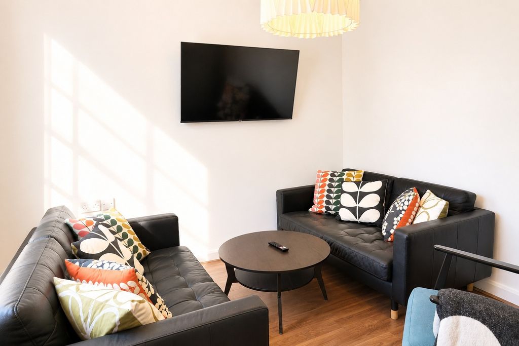 Property photo 2 of 13 4938344