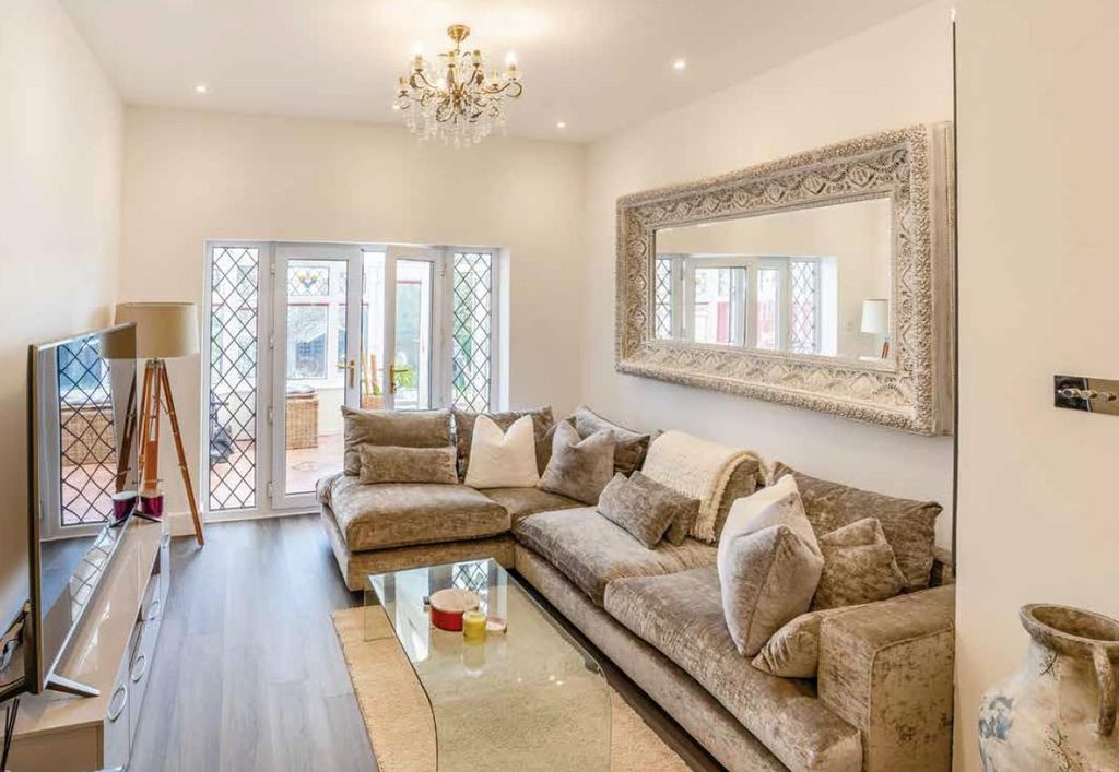 Property photo 2 of 15