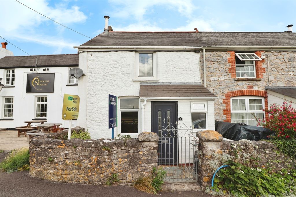 Property photo 1 of 32