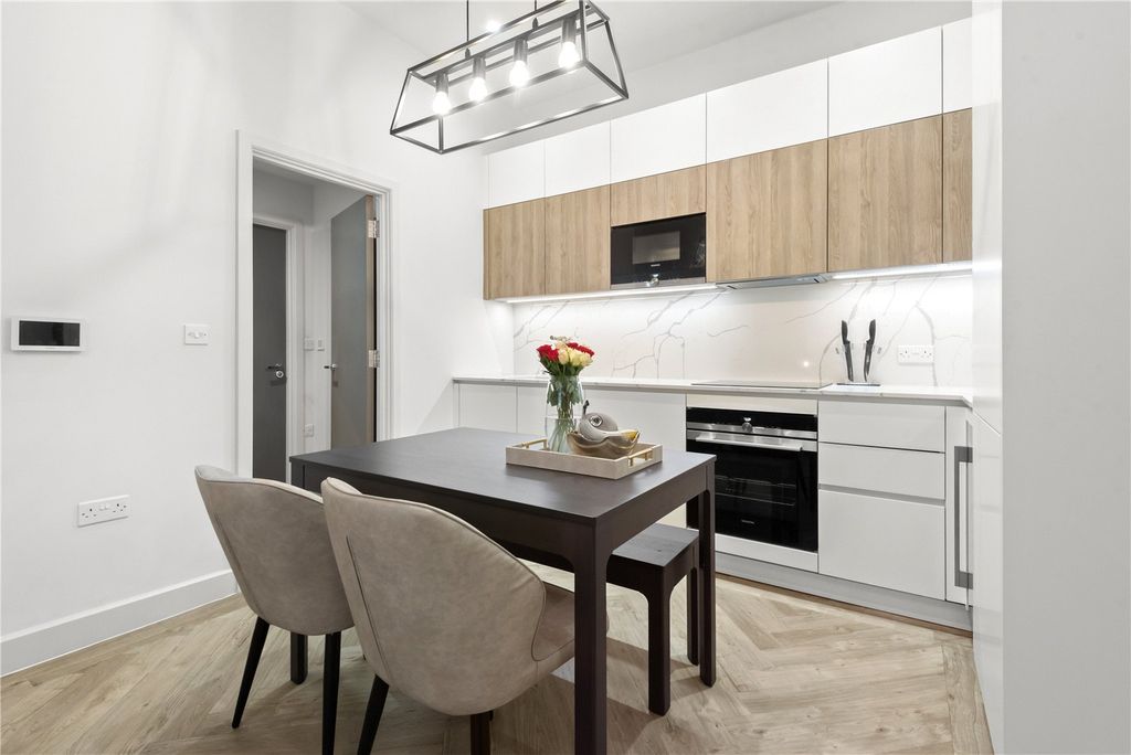 Property photo 2 of 12 Kitchen