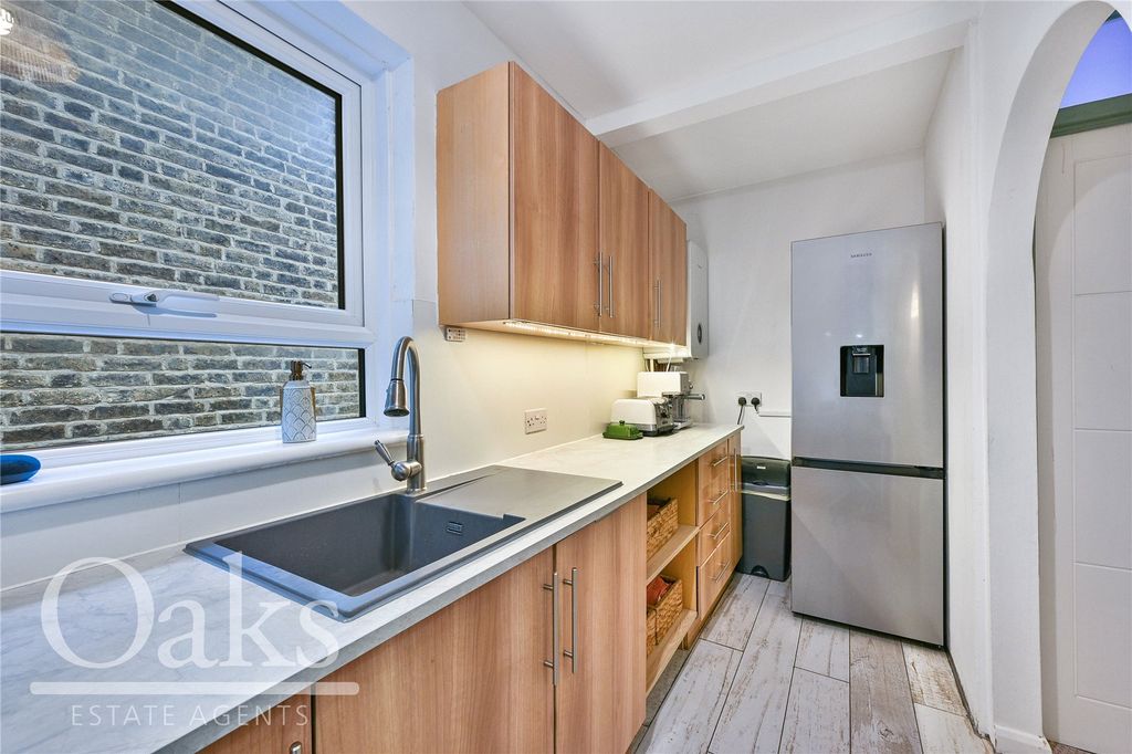 Property photo 3 of 9 Picture No. 04