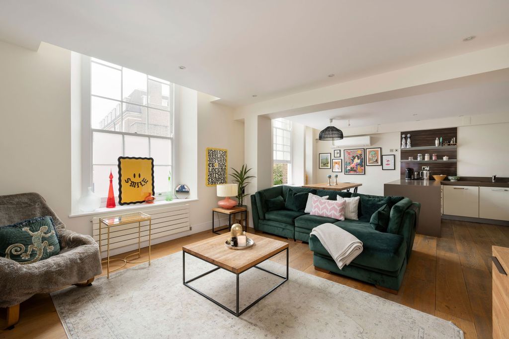 Property photo 1 of 23