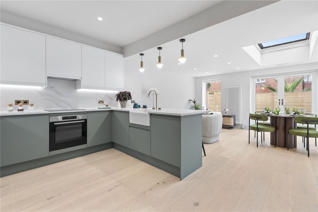 Property photo 2 of 16 Picture No. 43