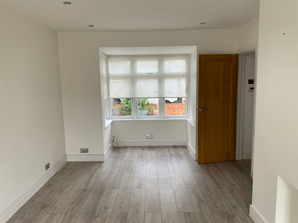Property photo 2 of 14 Img_2894.Jpg