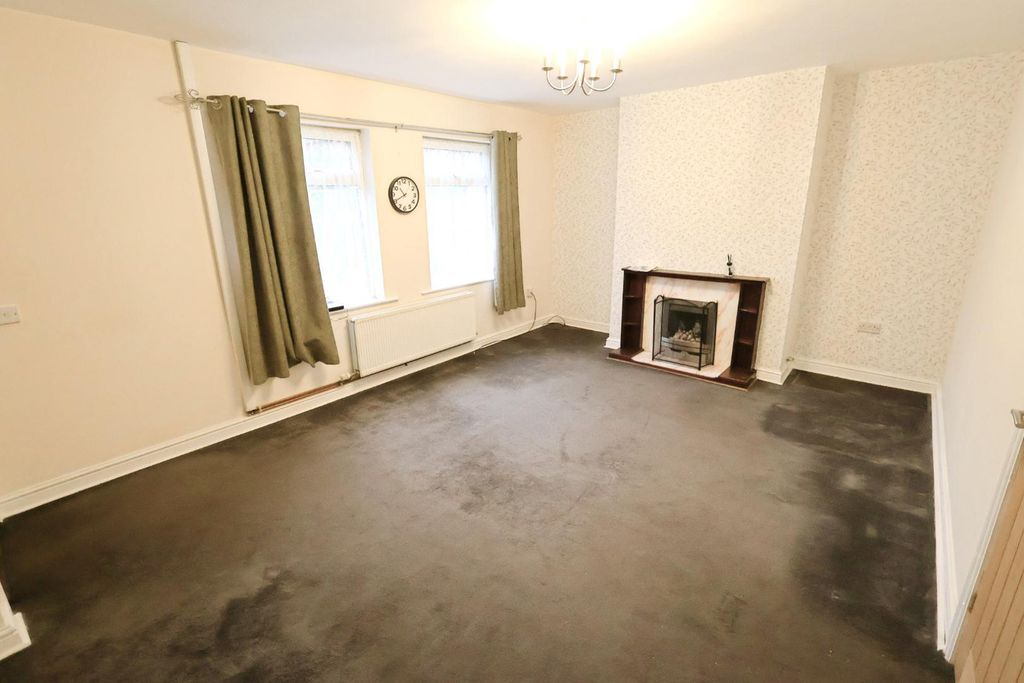 Property photo 2 of 9 Living Room