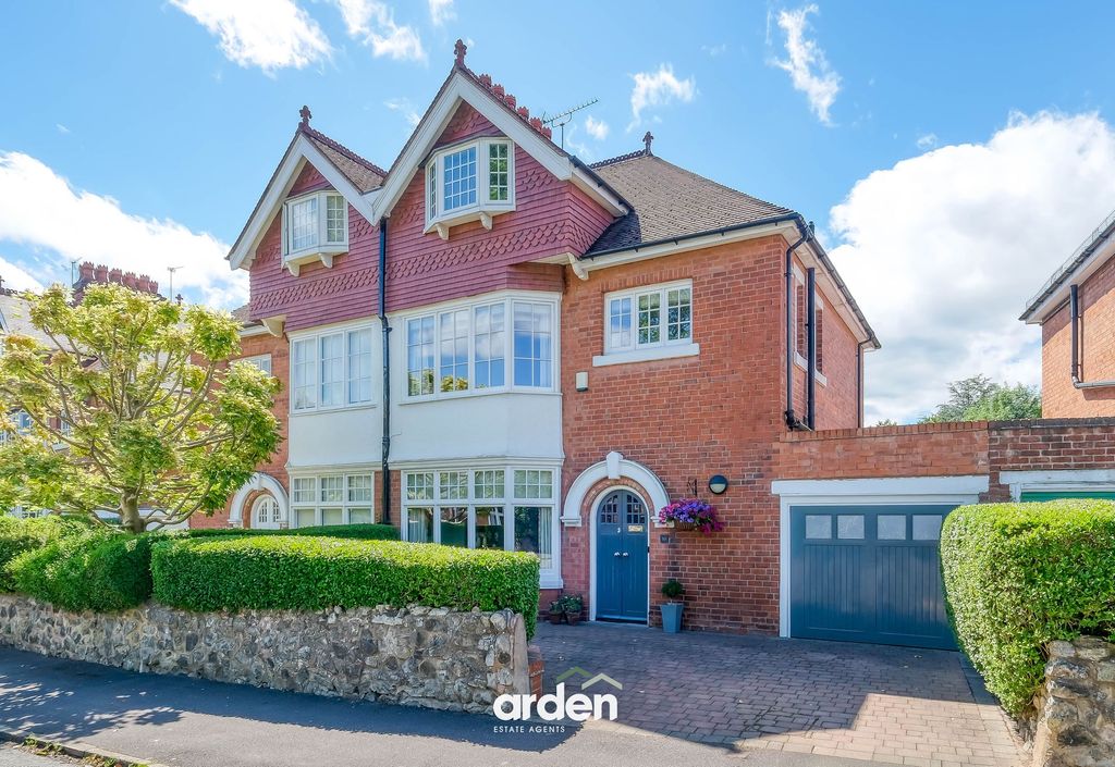 Property photo 1 of 30