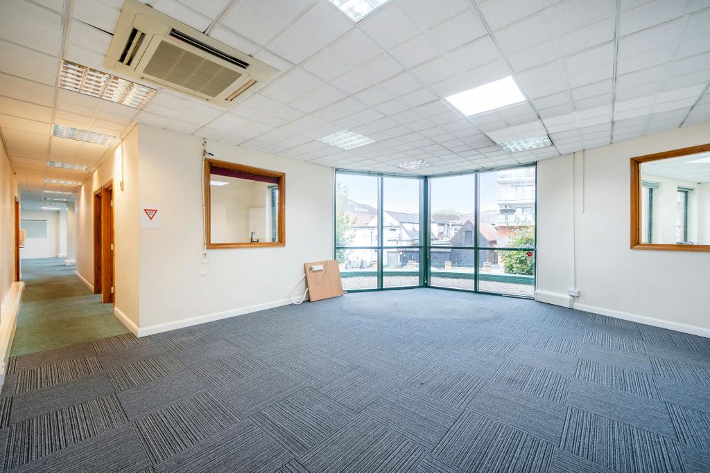 Property photo 3 of 18 1361253368d684236Ccbf.Jpg