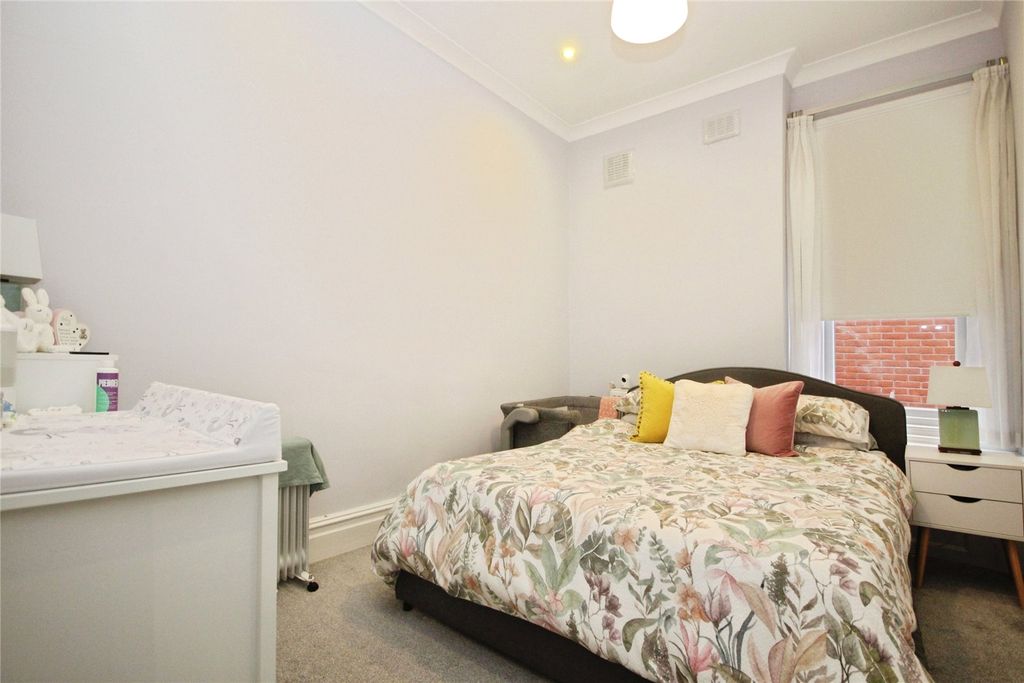 Property photo 3 of 12 Bedroom