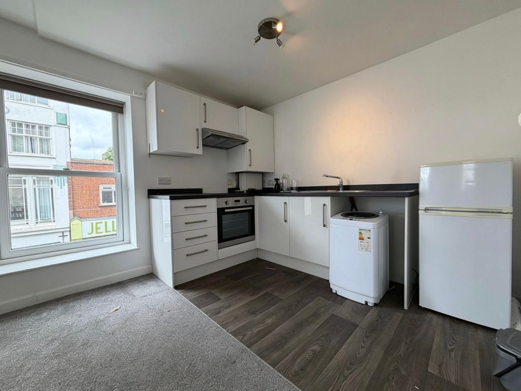 Property photo 3 of 5