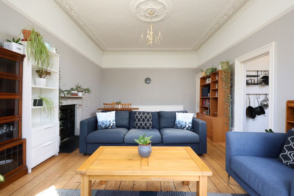 Property photo 3 of 11 Living/Dining Room