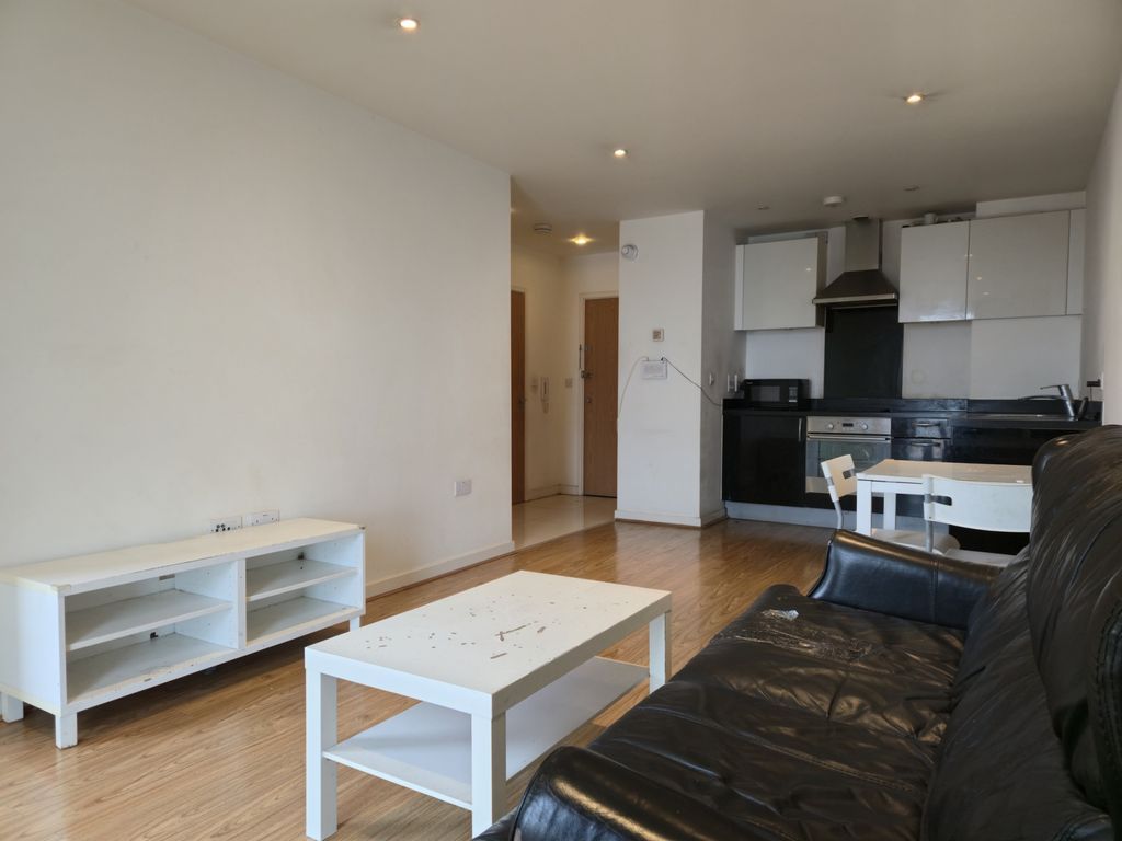 Property photo 3 of 7 Gallery