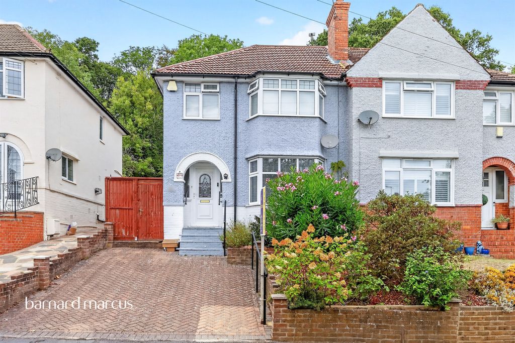 Property photo 1 of 26