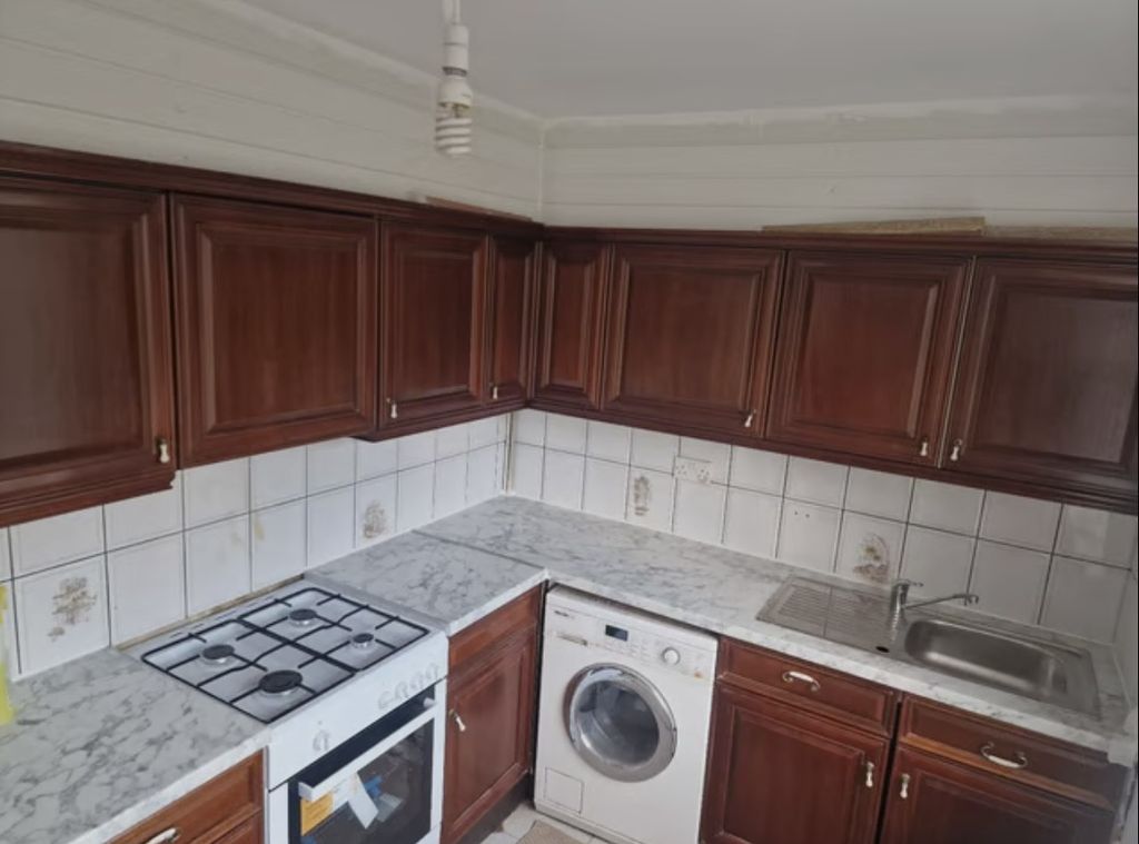 Property photo 1 of 3