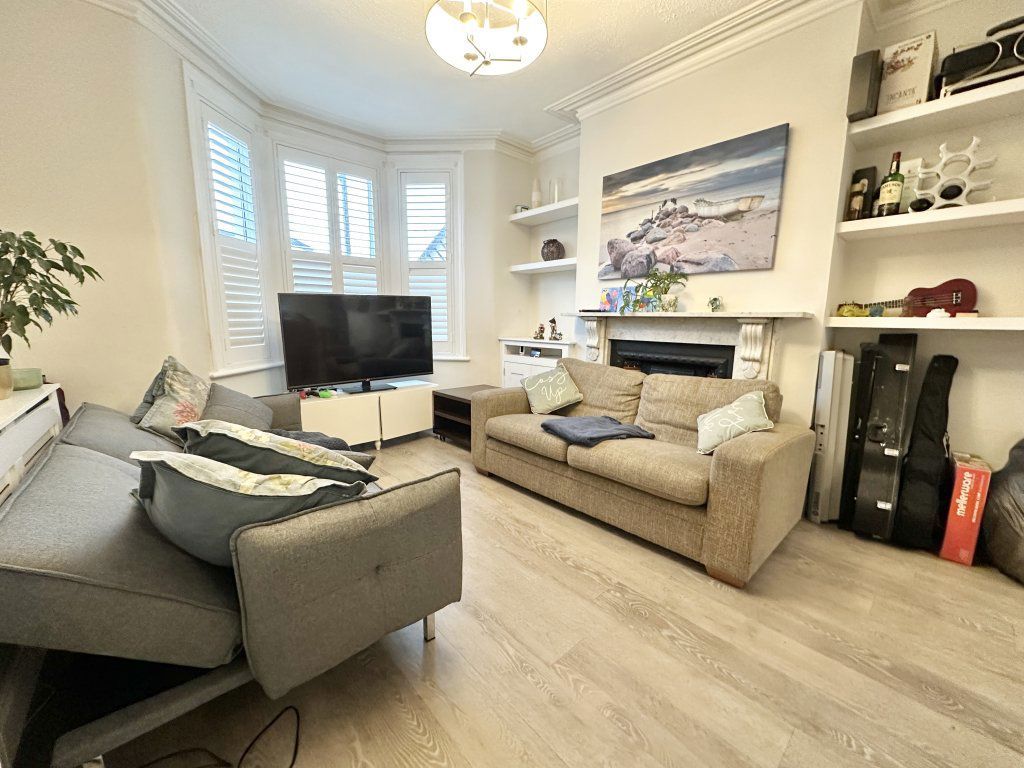 Property photo 2 of 21