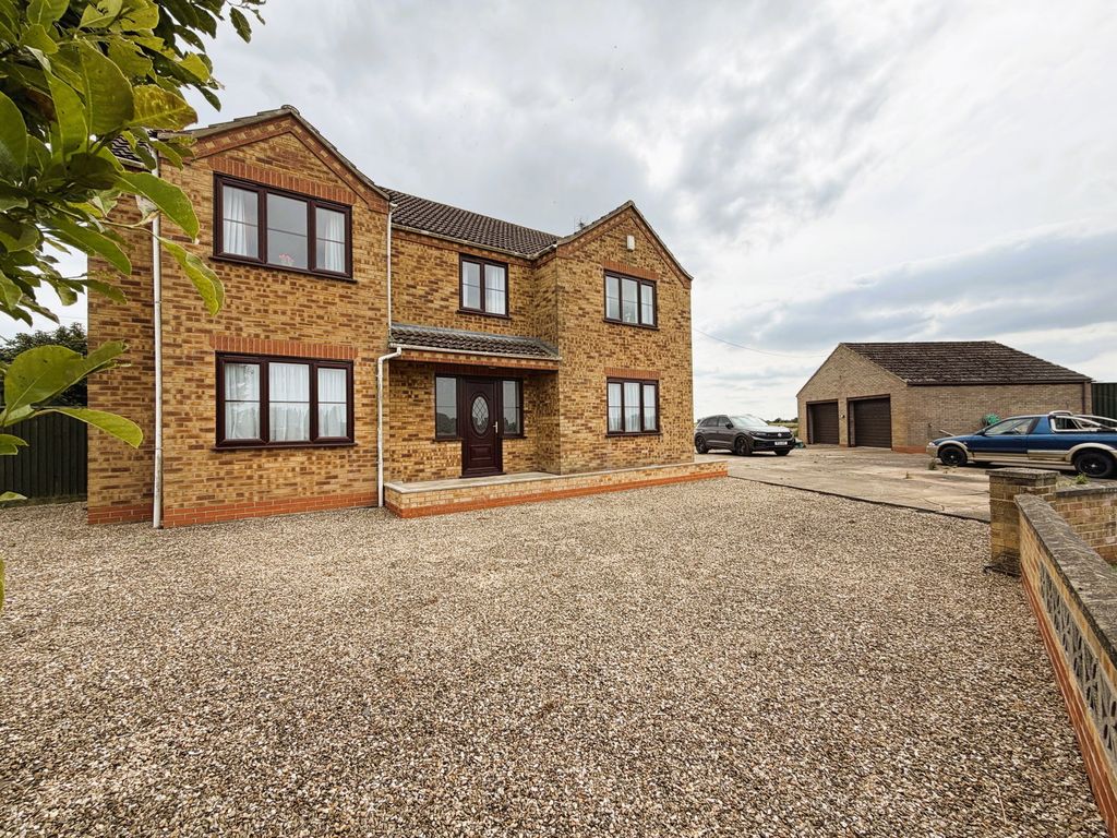 Property photo 1 of 51