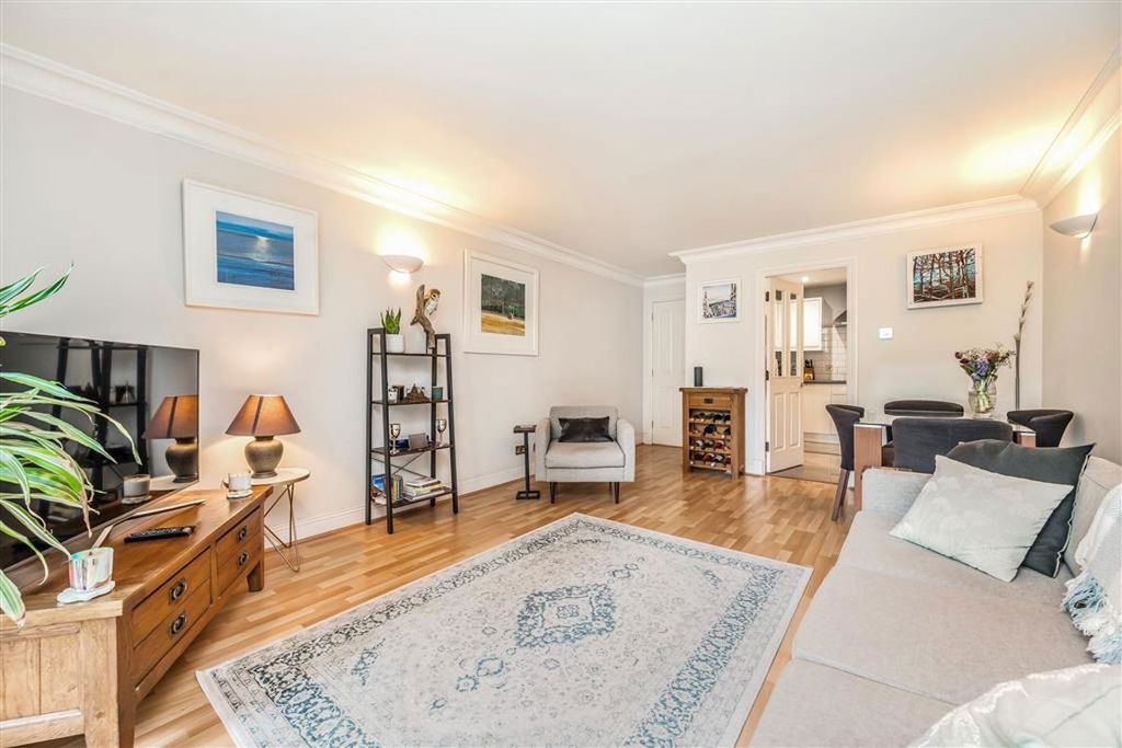 Property photo 3 of 12