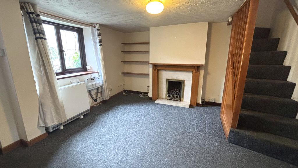 Property photo 2 of 8 Living Room