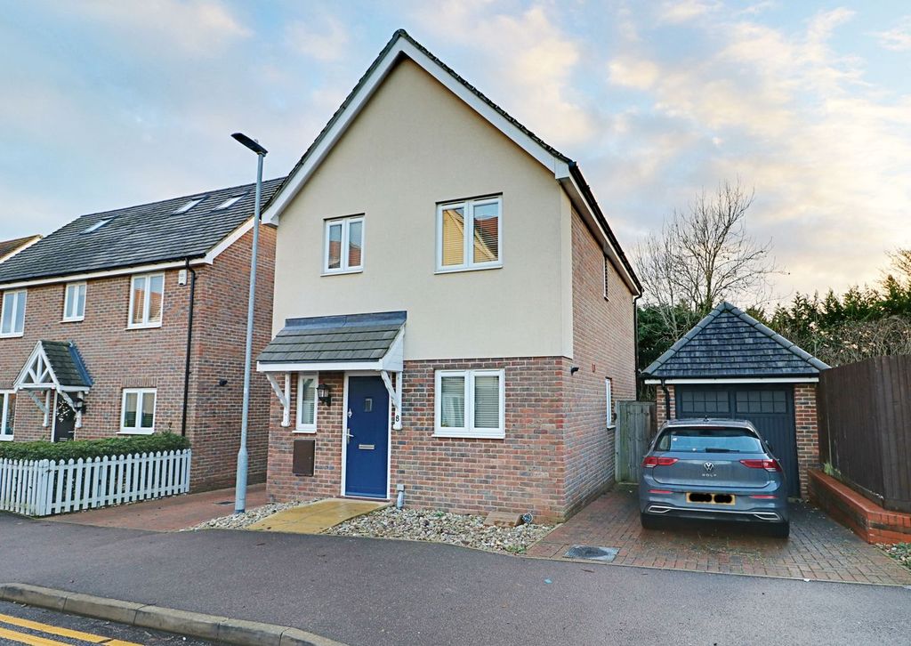 Property photo 1 of 11