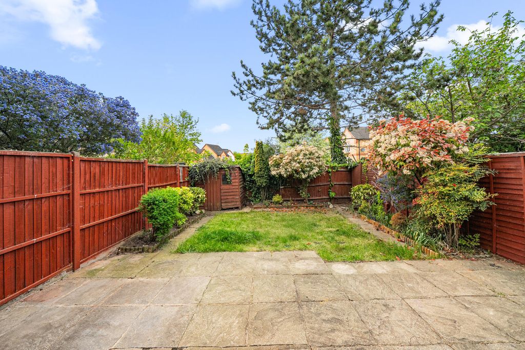 Property photo 2 of 18 Rear Garden