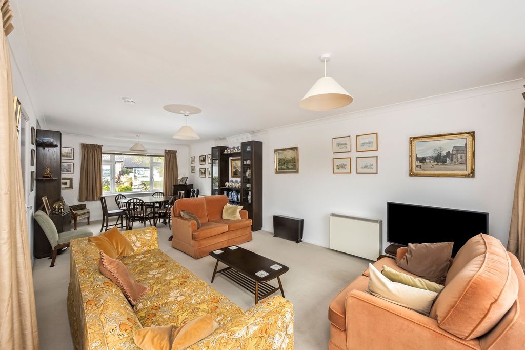 Property photo 2 of 19