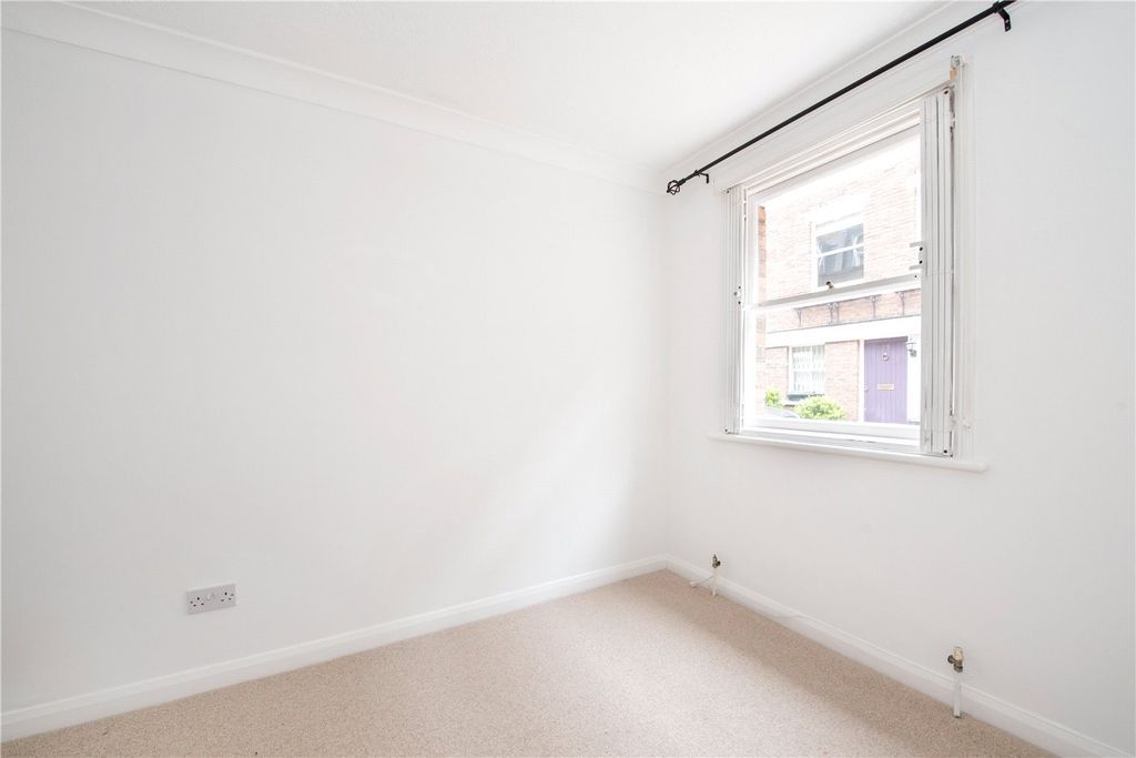 Property photo 3 of 7 Picture No. 01