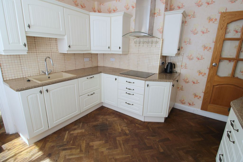 Additional image 8 of 4 bed terraced house for salePalace Avenue, Rhyl LL18