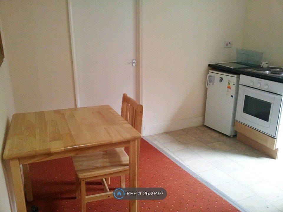 Property photo 2 of 3