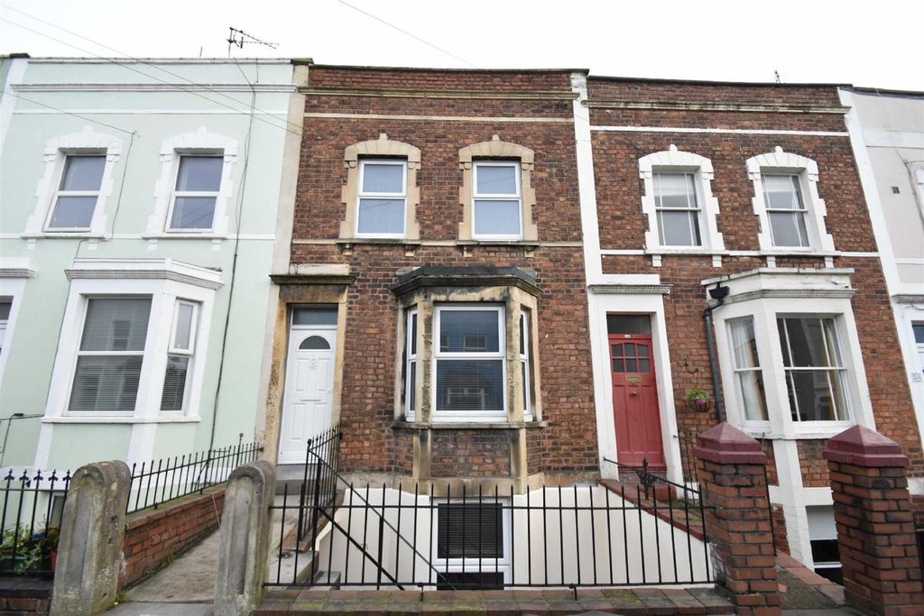 Property photo 1 of 7