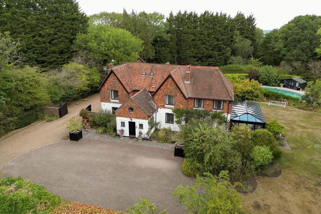 Property photo 1 of 43