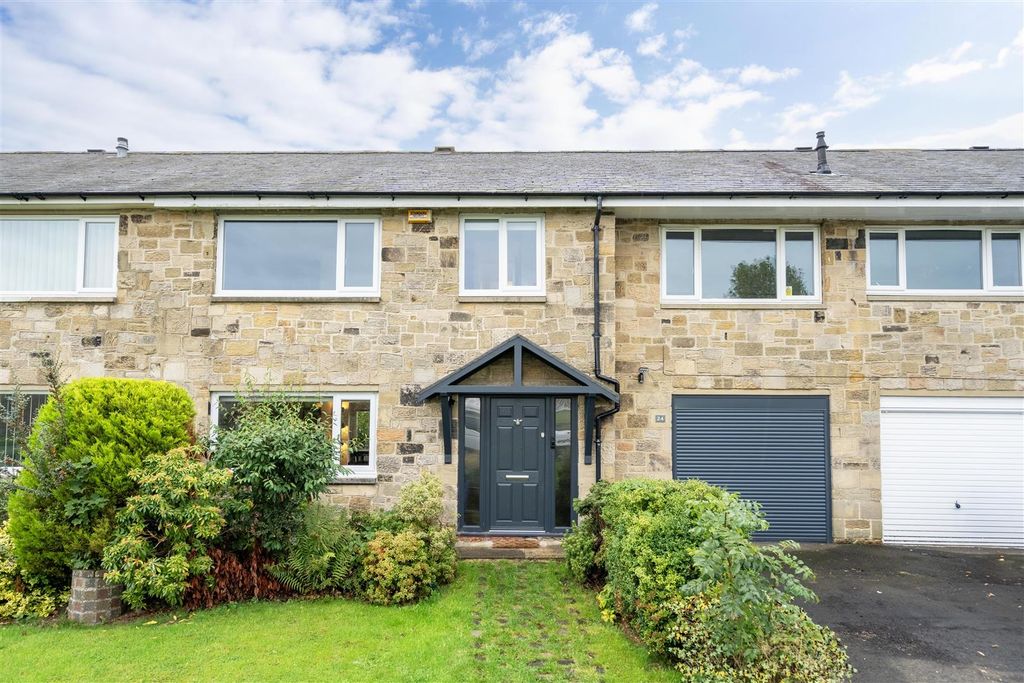 Property photo 1 of 10 External