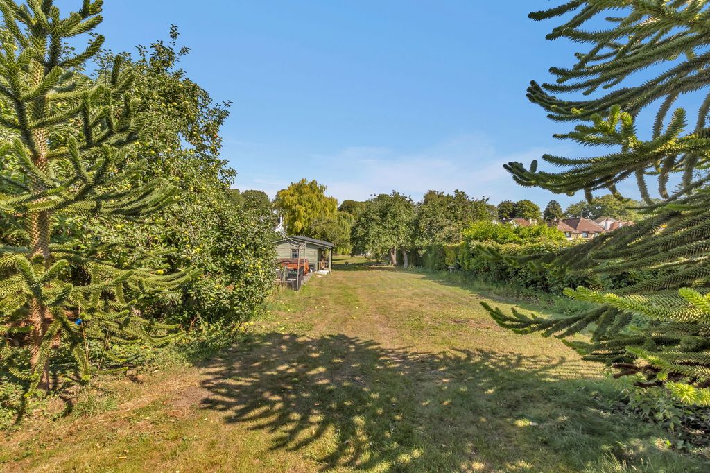 Property photo 3 of 26