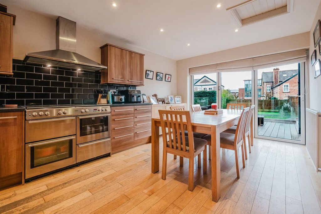 Property photo 3 of 42 Image 3