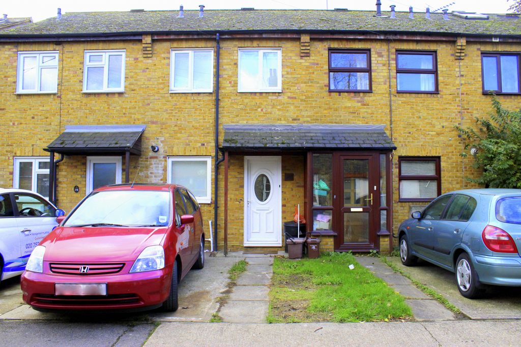 Property photo 1 of 10 2 Bed Terrace House Available For Rent