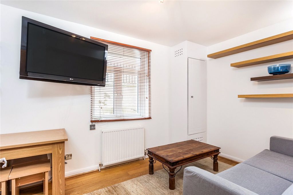 Property photo 3 of 11 Picture No. 15