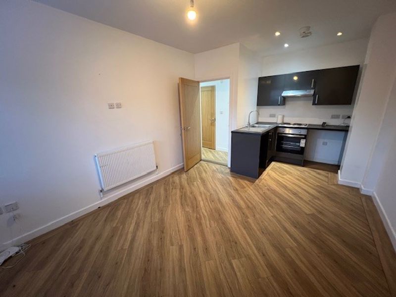 Property photo 3 of 7 Photo 8