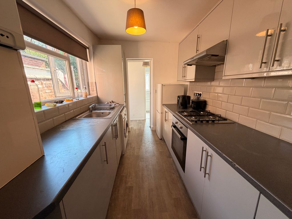 Property photo 2 of 9 Image