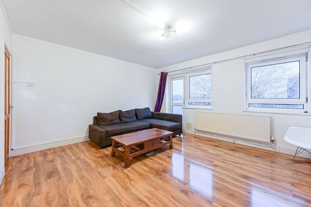 Property photo 3 of 26